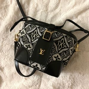 Nano Noe 1854 crossbody bag